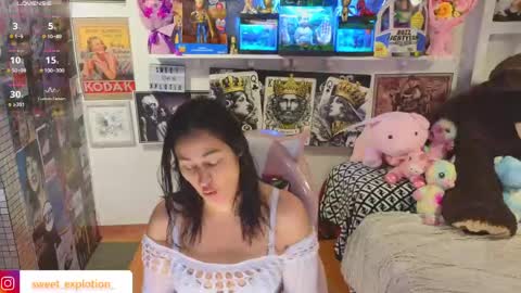 Snapshot of sweet_explotion chatting on 25, 5, 2026 sweet thani online show from 25, 5, 2026