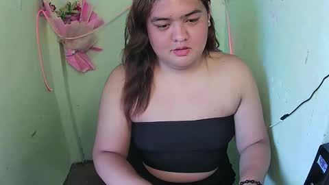 sweet_frex123 online show from 28, 10, 2025