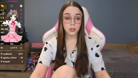 Snapshot of sweet_frosty chatting on 6, 1, 2025 Alice online show from 6, 1, 2025