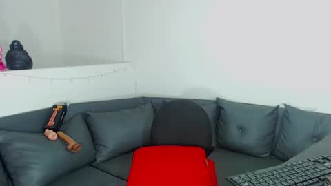 sweet_girl_party online show from 24, 1, 2025