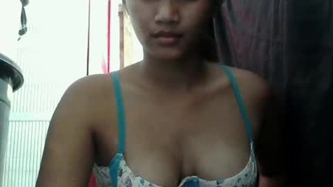 Snapshot of sweet_hazel25 chatting on 10, 10, 2025 Hazel online show from 10, 10, 2025