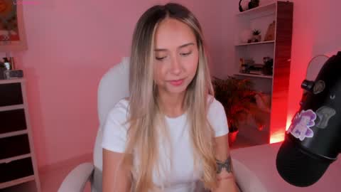 Snapshot of sweet_kalisa chatting on 27, 1, 2025 Call me Kali online show from 27, 1, 2025