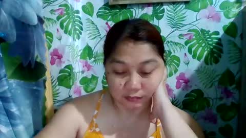 Snapshot of sweet_kayley chatting on 2, 1, 2025 sweet_kayley online show from 2, 1, 2025