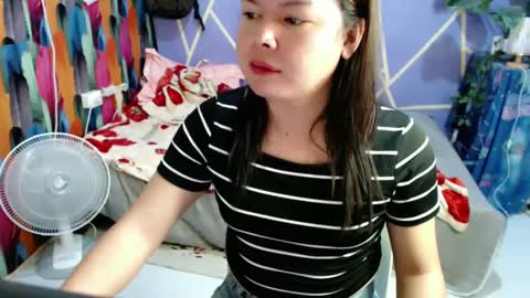 Snapshot of sweet_kendallxxxx chatting on 24, 12, 2024 Nicahhh online show from 24, 12, 2024