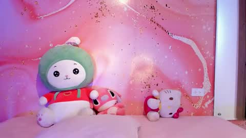 Snapshot of sweet_lemariee_ chatting on 16, 10, 2025 Lemarie online show from 16, 10, 2025