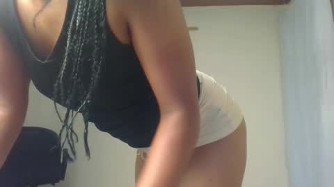 Snapshot of sweet_likey chatting on 30, 11, 2025 sweet likey online show from 30, 11, 2025