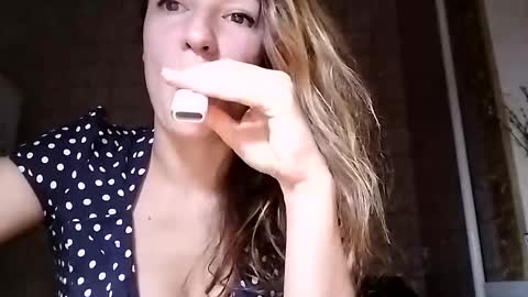 Snapshot of sweet_lilgirl_x chatting on 12, 3, 2025 Anna online show from 12, 3, 2025