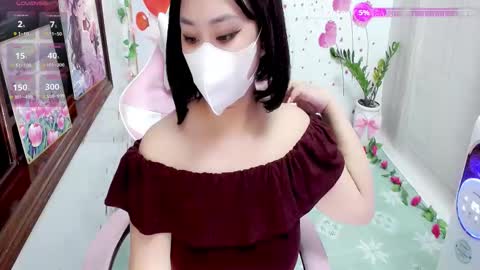 Snapshot of sweet_lily0 chatting on 6, 10, 2025 Lily online show from 6, 10, 2025