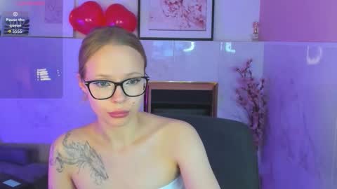 Snapshot of sweet_lucile chatting on 8, 2, 2026 Lucy online show from 8, 2, 2026