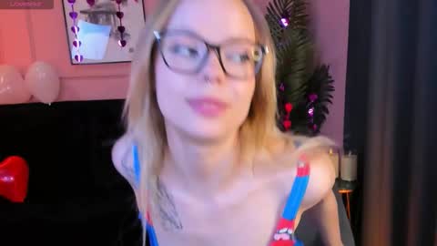 Snapshot of sweet_lucile chatting on 12, 2, 2026 Lucy online show from 12, 2, 2026