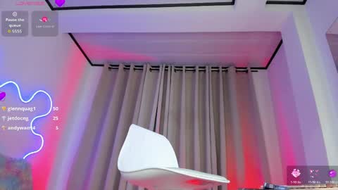 Snapshot of sweet_mackensy chatting on 2, 3, 2026 Miss Mackensy online show from 2, 3, 2026