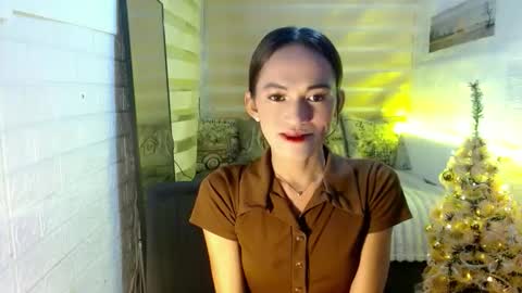 Snapshot of sweet_marry143 chatting on 11, 11, 2025 marry online show from 11, 11, 2025