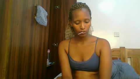 Snapshot of sweet_melod chatting on 26, 3, 2026 Linda online show from 26, 3, 2026