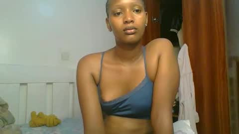 Snapshot of sweet_melod chatting on 10, 4, 2026 Linda online show from 10, 4, 2026