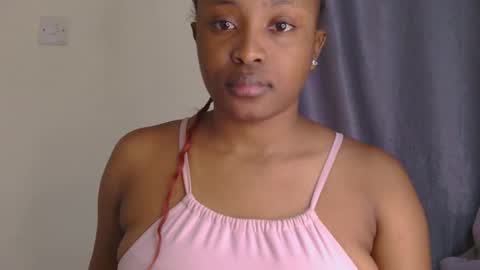 Snapshot of sweet_miah12 chatting on 22, 2, 2026 Queen debby online show from 22, 2, 2026