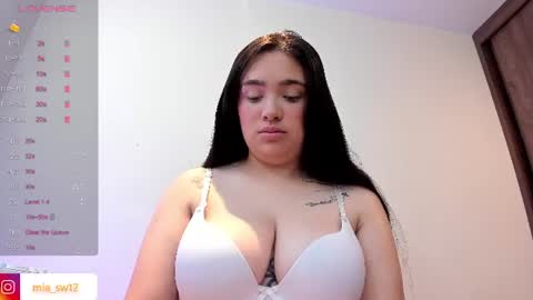 Mia Johns online show from 28, 7, 2026