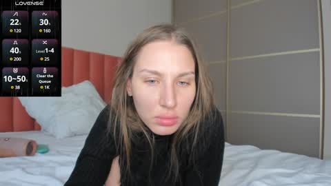 Snapshot of sweet_miss381 chatting on 29, 12, 2024 Sofi online show from 29, 12, 2024