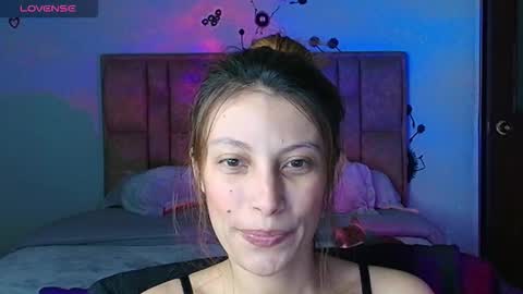 sweet_moon_v_ online show from 14, 1, 2026