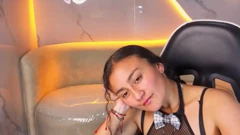 Live 1500am 2100pm online show from 19, 12, 2025