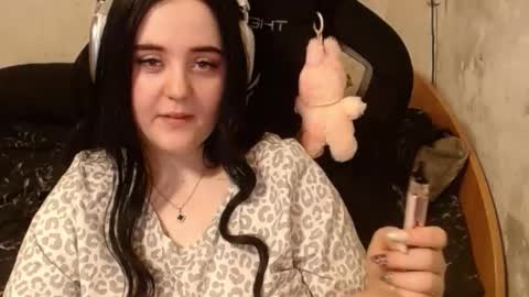 Snapshot of sweet_my_dream chatting on 6, 10, 2025 sweet_my_dream online show from 6, 10, 2025