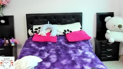 Nhaomy online show from 20, 10, 2025