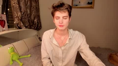 kira online show from 5, 3, 2025