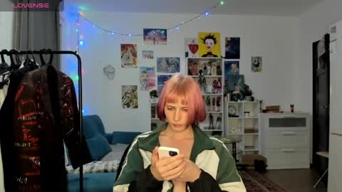 kira online show from 16, 4, 2026