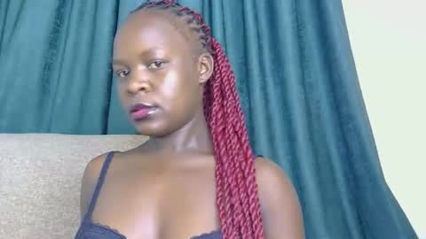 Snapshot of sweet_peachiee chatting on 1, 3, 2026 sweet peachy online show from 1, 3, 2026