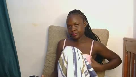 Snapshot of sweet_peachiee chatting on 1, 5, 2026 sweet peachy online show from 1, 5, 2026