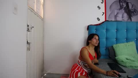 Snapshot of sweet_skylove_ chatting on 29, 9, 2025 Adriana online show from 29, 9, 2025