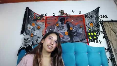 Snapshot of sweet_skylove_ chatting on 5, 10, 2025 Adriana online show from 5, 10, 2025