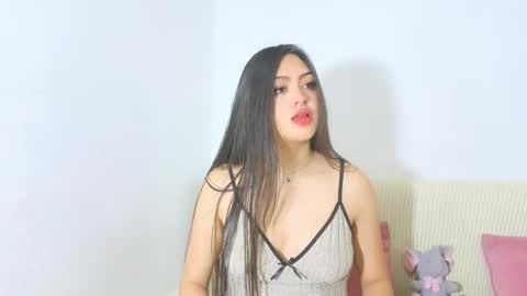 sweet_sophie_7 online show from 19, 9, 2025