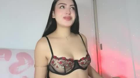 sweet_sophie_7 online show from 9, 4, 2026