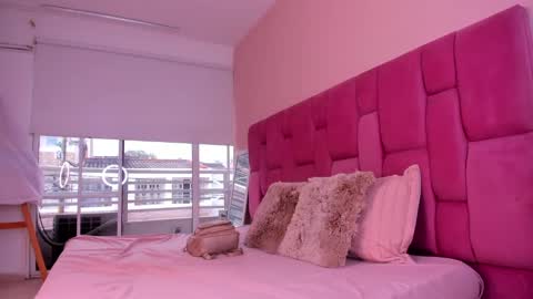 sweet_stacie online show from 1, 2, 2025