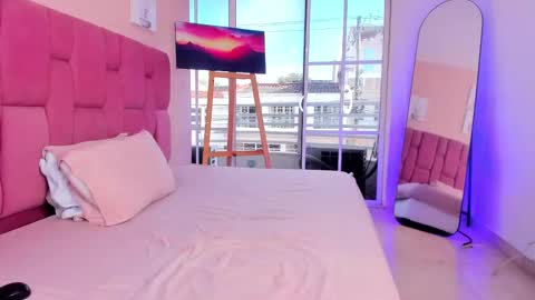 sweet_stacie online show from 27, 9, 2025