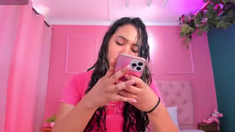 Yeileen online show from 9, 3, 2025