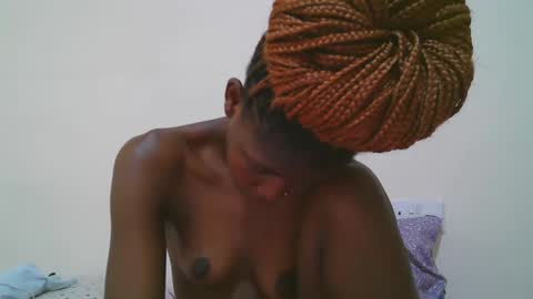 Snapshot of sweet_tattiana chatting on 12, 3, 2025 Tatty online show from 12, 3, 2025