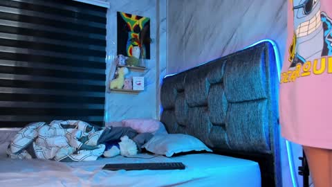 Snapshot of sweet_tits2 chatting on 2, 1, 2025 Isabella online show from 2, 1, 2025