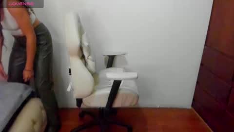 Snapshot of sweet_venus4 chatting on 28, 2, 2025 sweet_venus4 online show from 28, 2, 2025