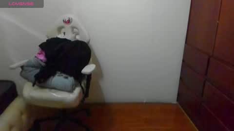 Snapshot of sweet_venus4 chatting on 28, 2, 2025 sweet_venus4 online show from 28, 2, 2025