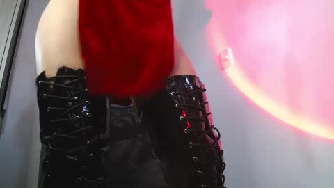 Snapshot of sweet_venus4 chatting on 18, 9, 2025 sweet_venus4 online show from 18, 9, 2025