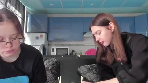 Snapshot of sweet_violetti chatting on 13, 2, 2025 sweet_violetti online show from 13, 2, 2025