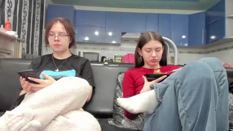 Snapshot of sweet_violetti chatting on 22, 2, 2025 sweet_violetti online show from 22, 2, 2025