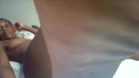 Snapshot of sweet_xtin12 chatting on 17, 9, 2025 Sexy petite online show from 17, 9, 2025