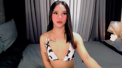 Snapshot of sweet_zoey12 chatting on 6, 10, 2025 bea takashi online show from 6, 10, 2025