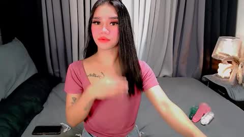 Snapshot of sweet_zoey12 chatting on 9, 11, 2025 bea takashi online show from 9, 11, 2025