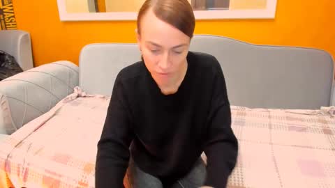 Snapshot of sweetale3 chatting on 2, 12, 2025 Ale online show from 2, 12, 2025