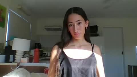 Amelia online show from 10, 5, 2026