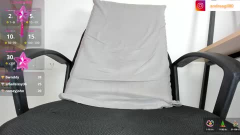 Andrea Cheryl GiLandreagil80 In Instagram online show from 14, 12, 2024