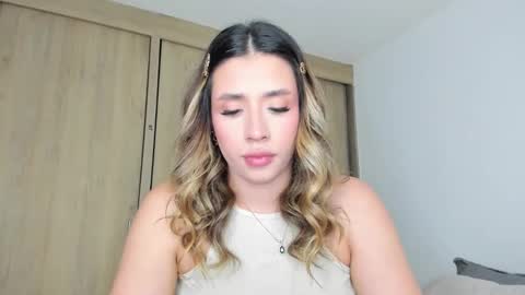 Camila online show from 28, 2, 2025